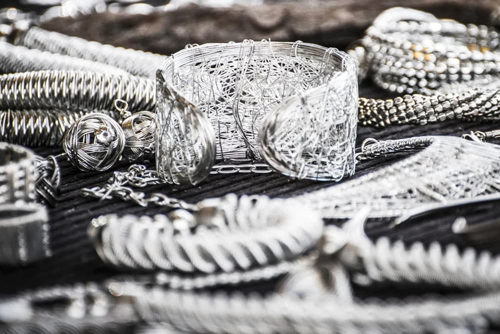 Прилики и разлики между чисто и стерлингово сребро